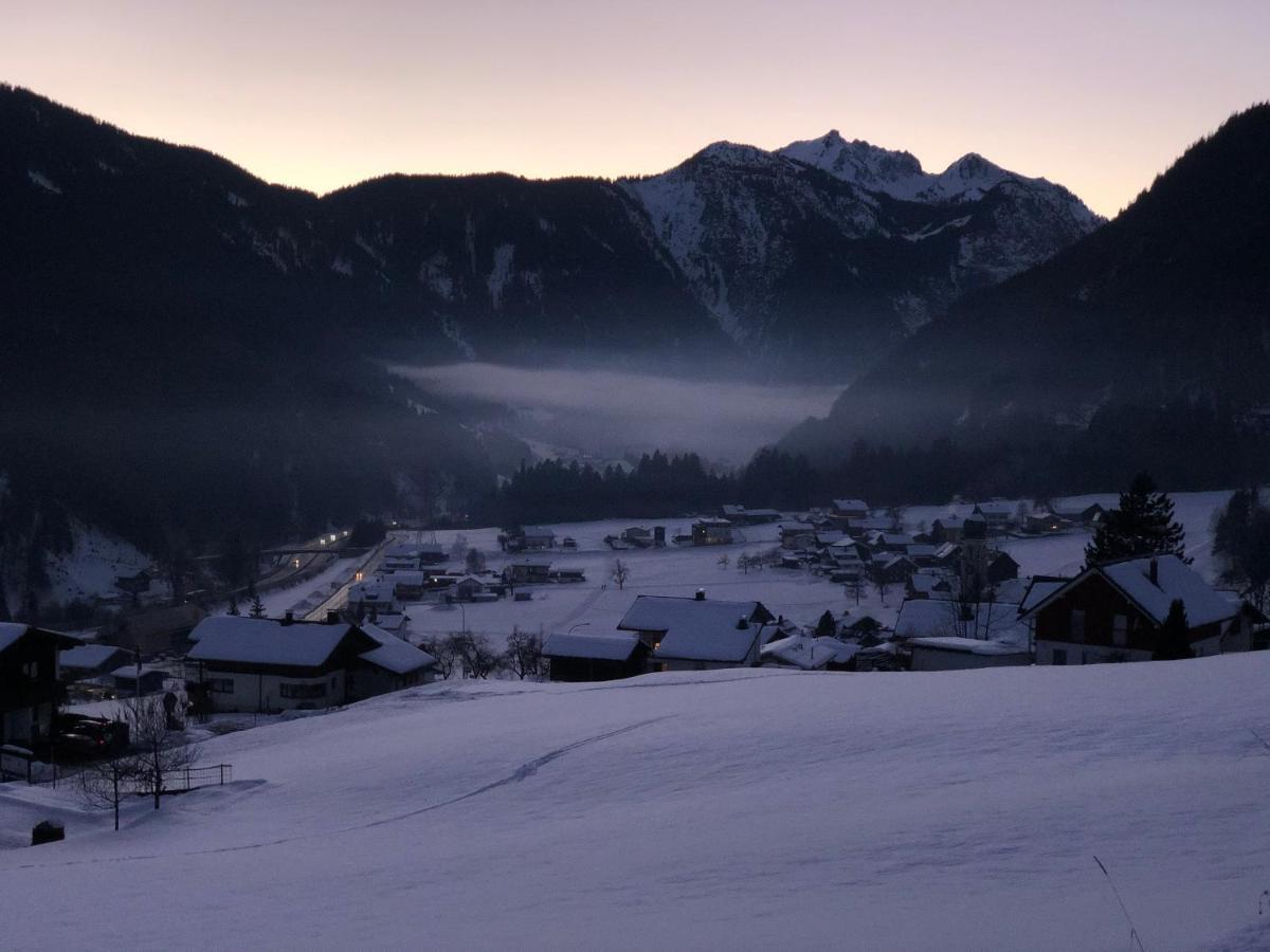 Alpenburg Bergparadies Apartments Wald am Arlberg Dış mekan fotoğraf